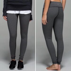 Lululemon Athletica Black and White Patterned Leggings